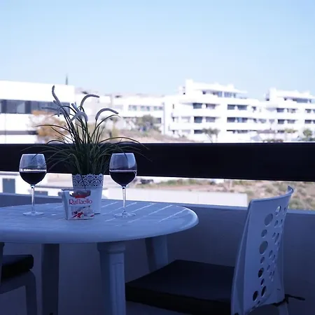 Apartment Sunny Place 2 Bedrooms, 8 Min From The Beach