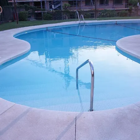 Sunny Place 2 Bedrooms, 8 Min From The Beach Apartment *