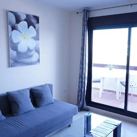 Apartment Sunny Place 2 Bedrooms, 8 Min From The Beach