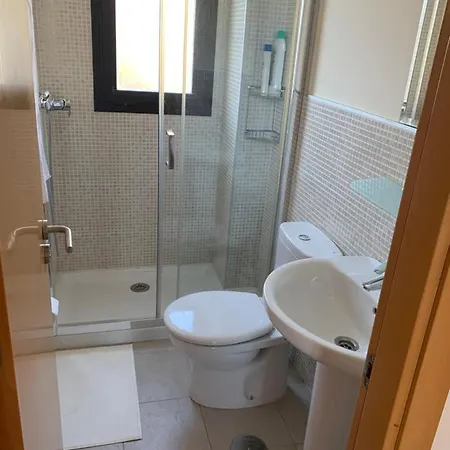 Apartment Sunny Place 2 Bedrooms, 8 Min From The Beach *