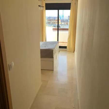 Apartment Sunny Place 2 Bedrooms, 8 Min From The Beach *